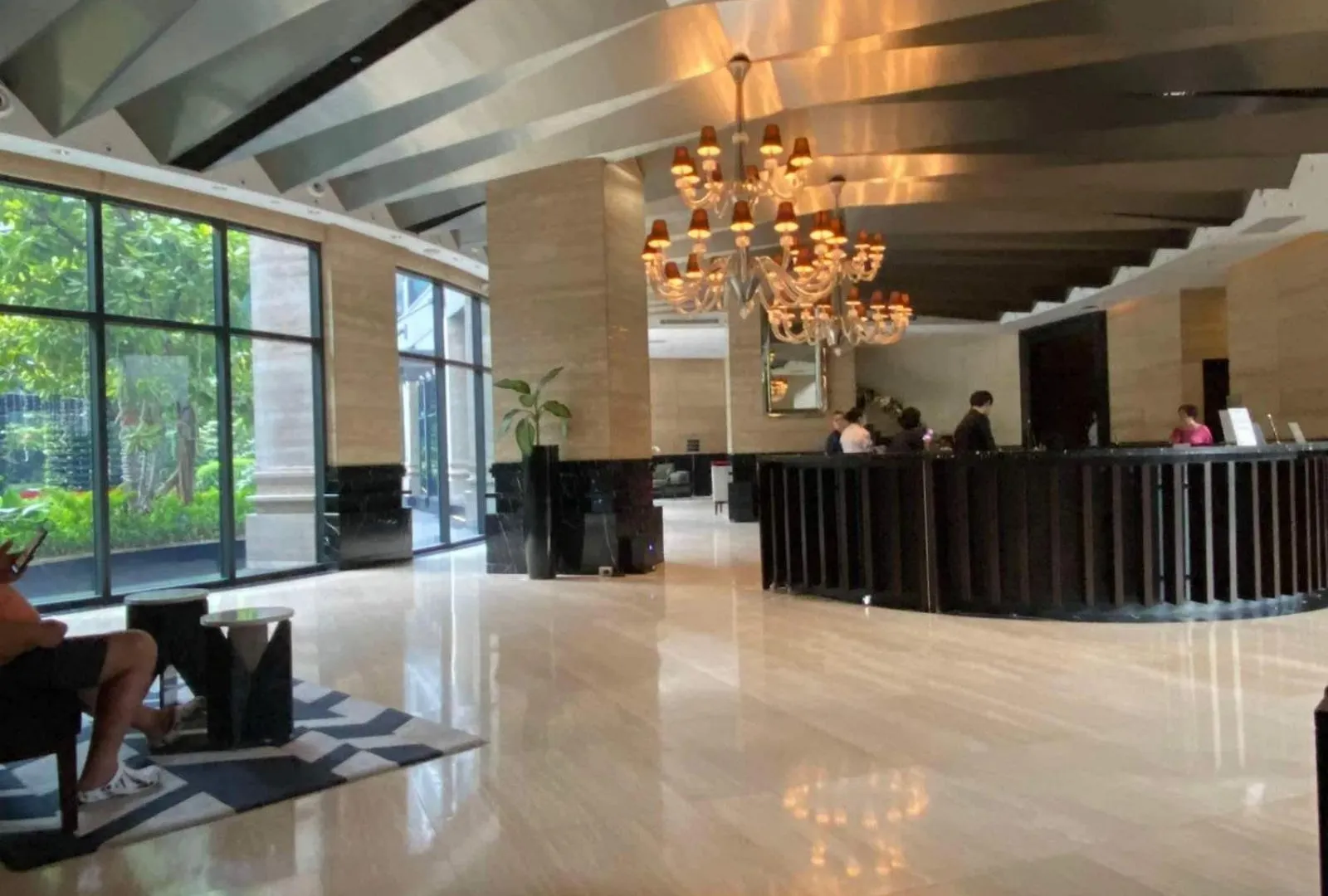 Aparthotel Spacious 1Br Apt Near Nightlife And Business Center In Makati Manila
